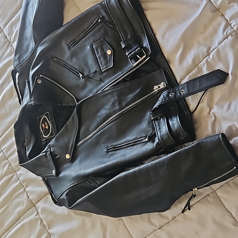Men leather motorcycle jacket with inner lining